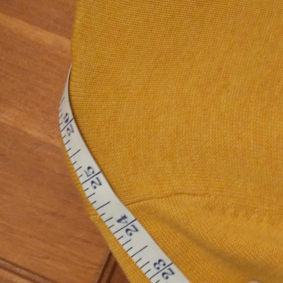 Woolrich woman's size XS long sleeve knit pullover sweaters w logo, pleats NWOT - Picture 12 of 16